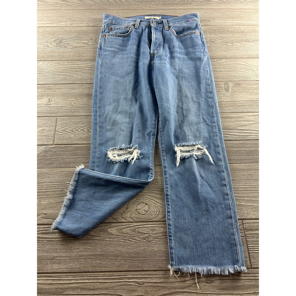 LEVI'S Wedgie Straight Button-Fly Distressed Light Wash Jeans Size 28 Raw Hem